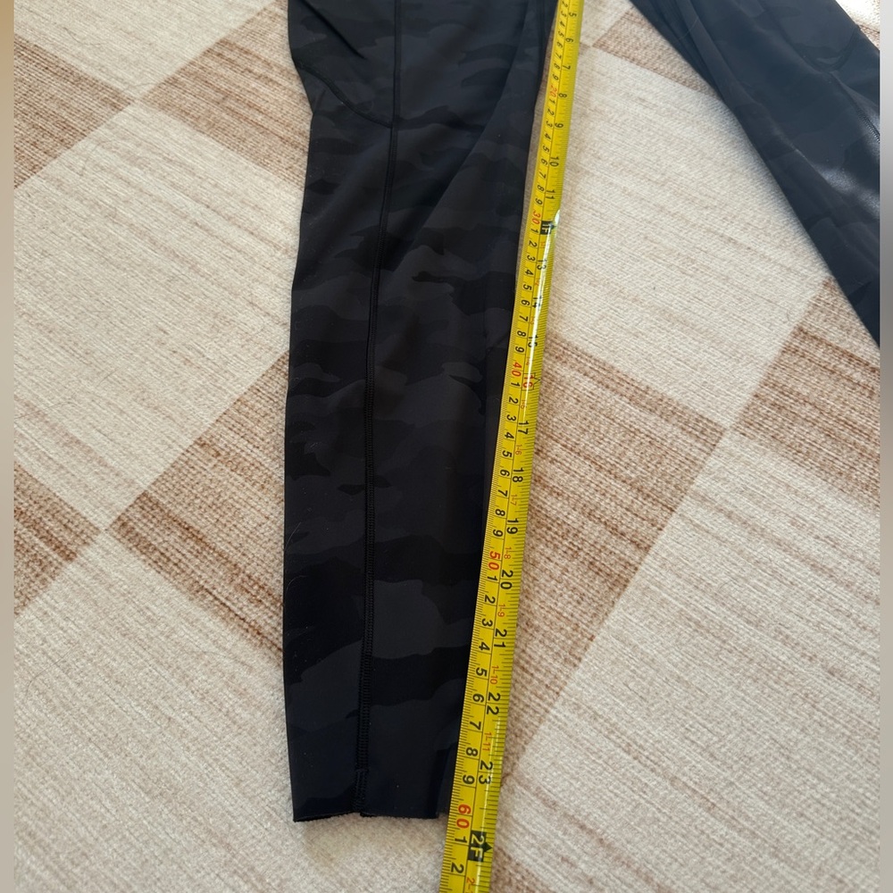 Lululemon Fast and Free Tight II 25" Heritage 365 Camo Deep Coal Multi - Size 6 - Picture 10 of 10